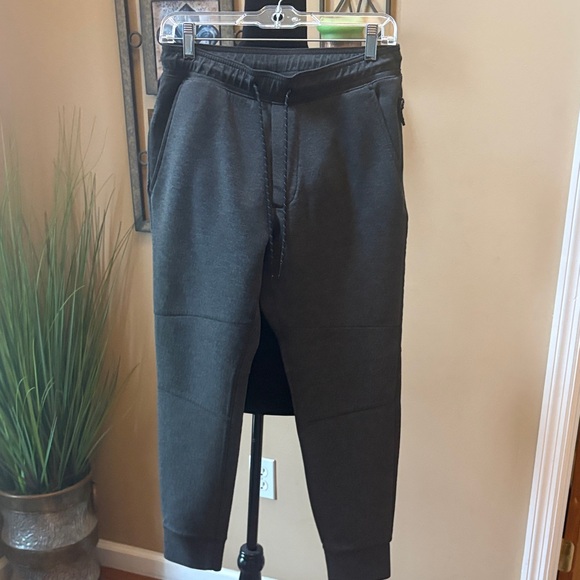 American Eagle Outfitters Other - American Eagle Outfitters Men's Charcoal Joggers